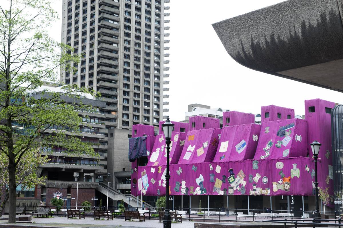 Ibrahim Mahama's 'Purple Hibiscus'