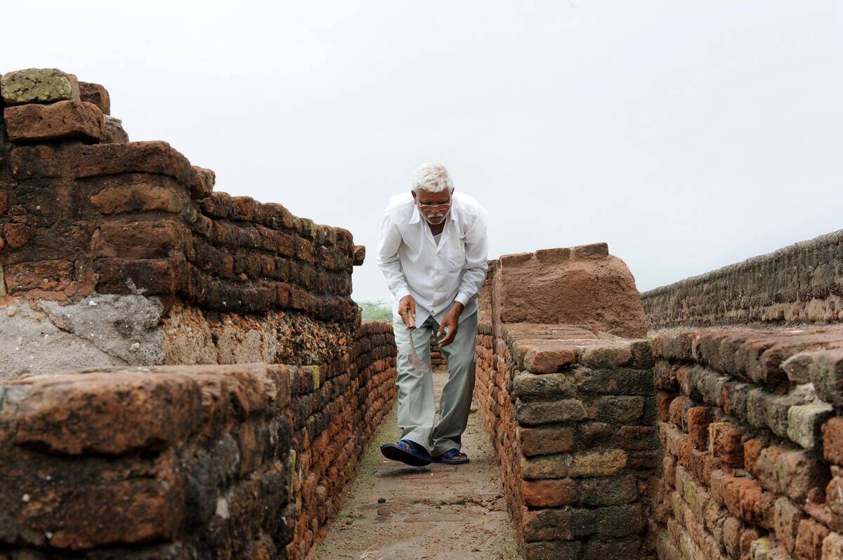 Indian caretaker Hirabhai Makwana inspec