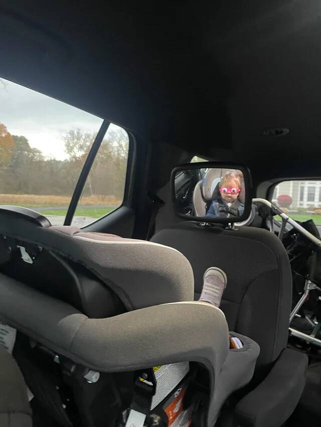 my-niece-wont-leave-the-house-without-her-glasses-v0-2wc7w6km86ge1