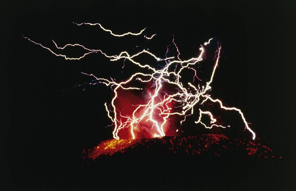 Nighttime eruption of Galunggung Volcano