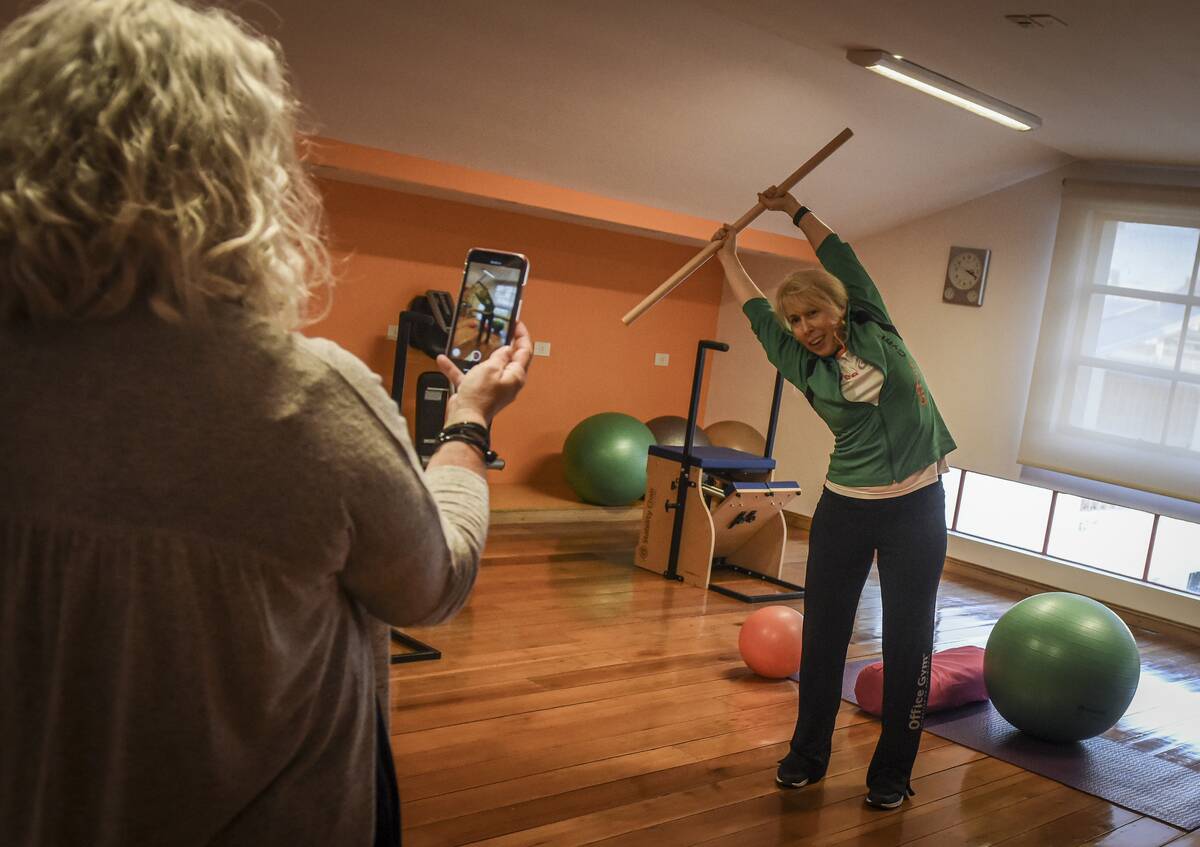 Online Relaxation Lessons for People Working From Home During Coronavirus Lockdown
