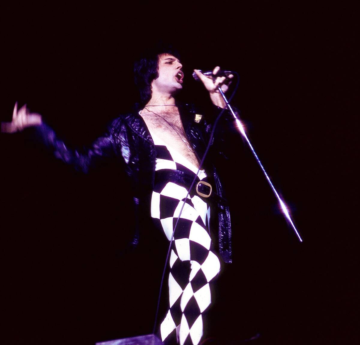 Queen; Freddie Mercury