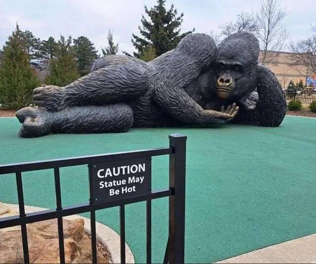 statue-may-be-hot-v0-22l0nnqfej3f1