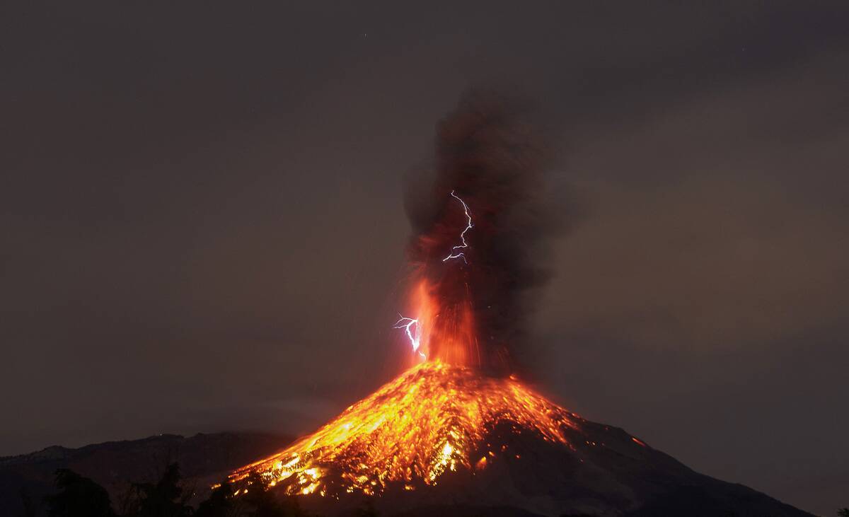 TOPSHOT-MEXICO-VOLCANO