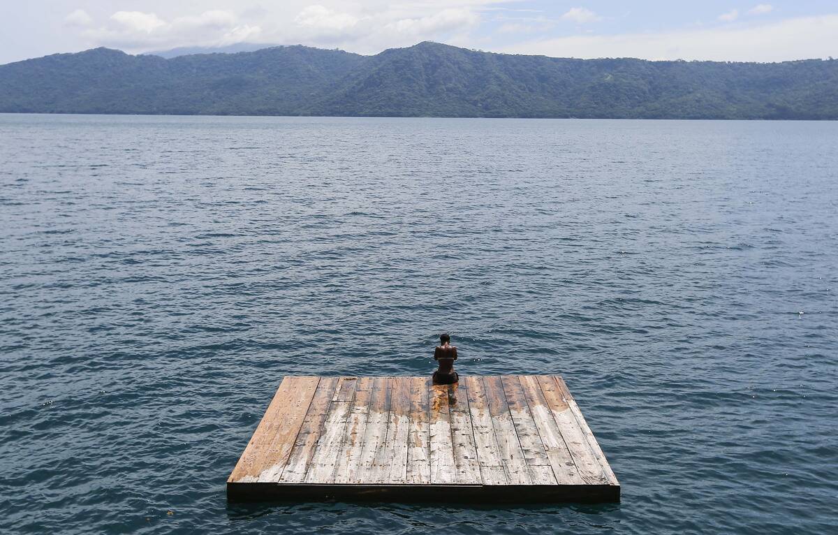 TOPSHOT-NICARAGUA-VOLCANIC-LAGOONS-TOURISM