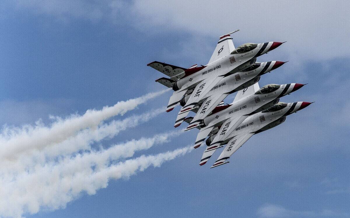 U.S. Air Force Thunderbirds rehearse for air show