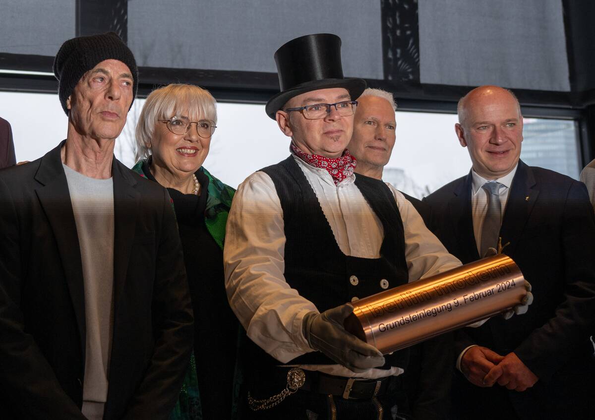 Foundation stone laid for the new berlin modern museum