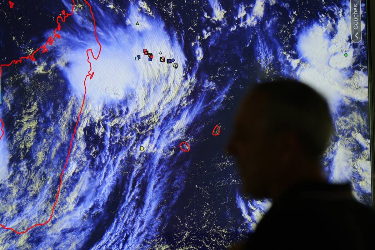 FRANCE-OVERSEAS-WEATHER-CYCLONE