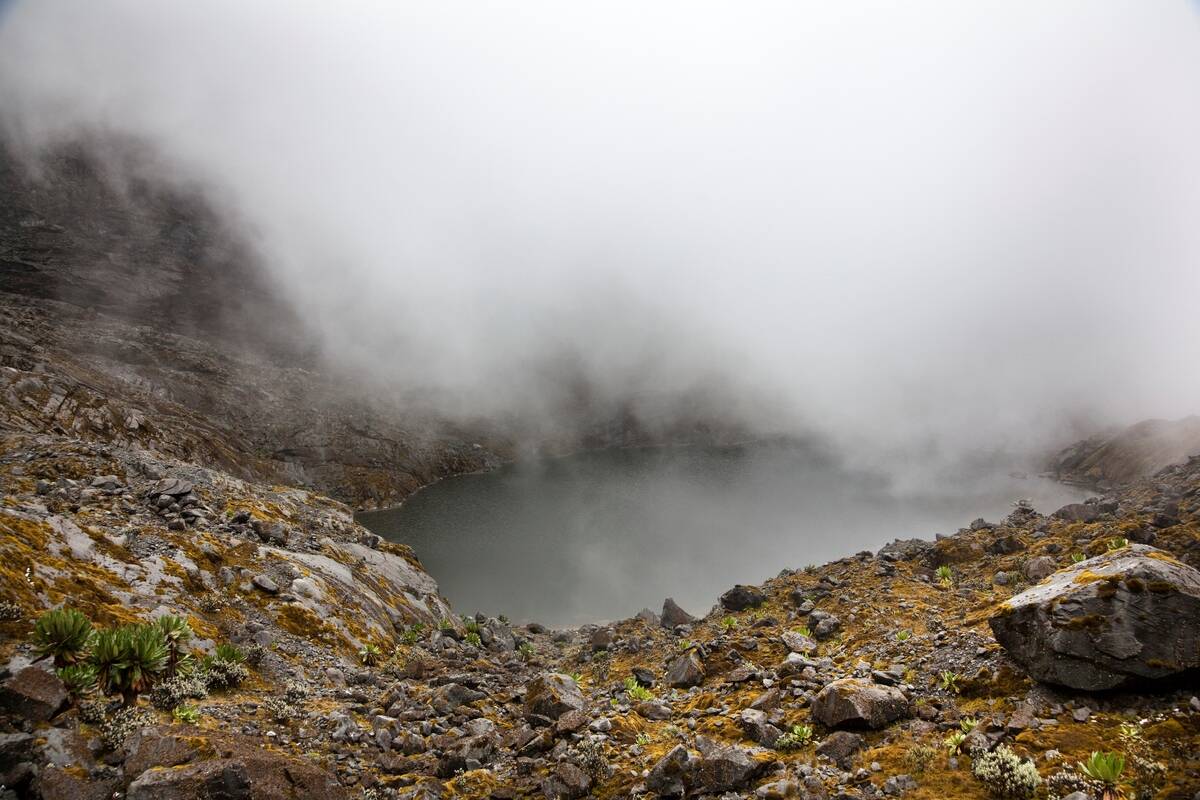 Lake Ruhandika at Mt