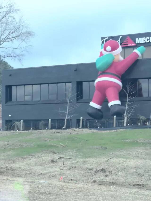 someone-has-to-look-at-santas-gift-for-the-next-month-v0-jfawqm23k06g1