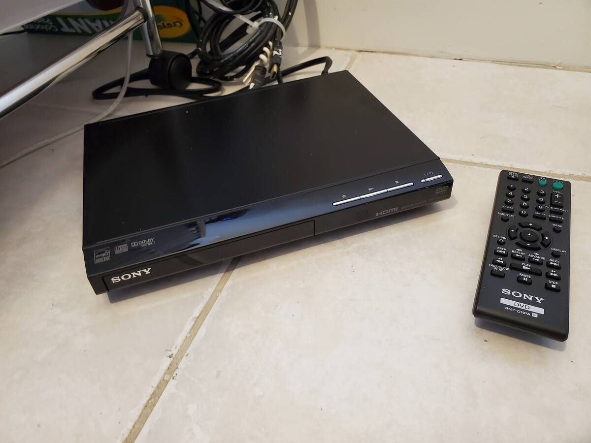 Sony DVD Player And Remote