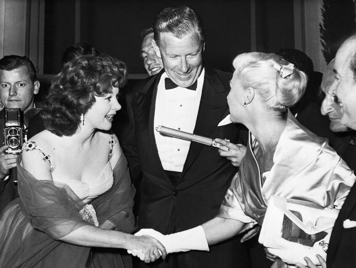 Susan Hayward And Ginger Rogers Shake