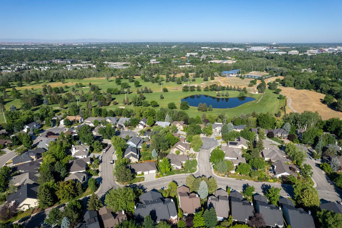 US Home-Price Growth Decelerates For First Time Since 2021