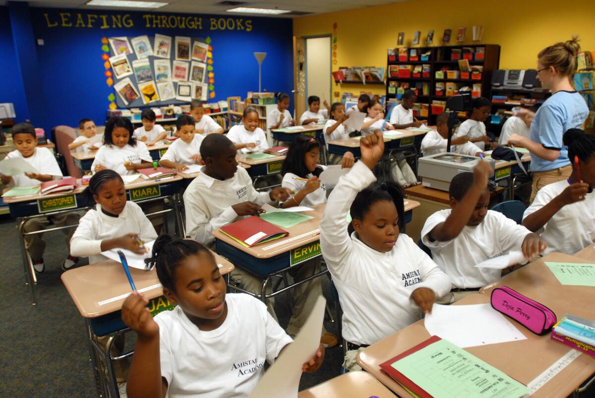 USA - Education - Slogans encourage students to succeed