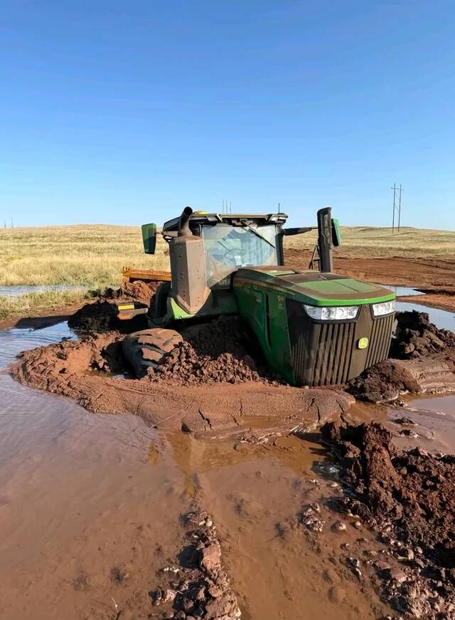 you-aint-stuck-till-youre-out-of-fuel-v0-4xp3b1lj1zwf1