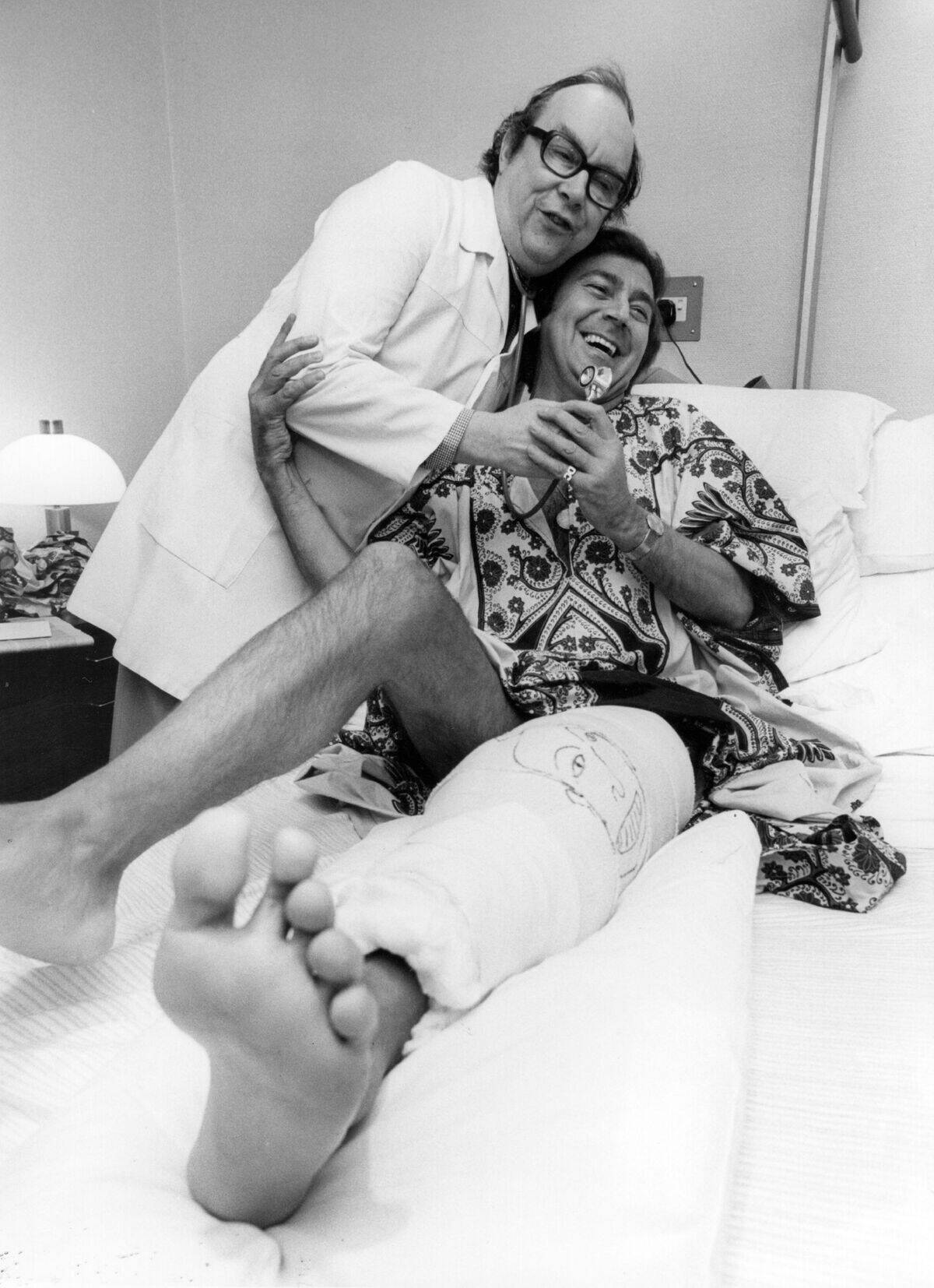 Des O'Connor Is Sick