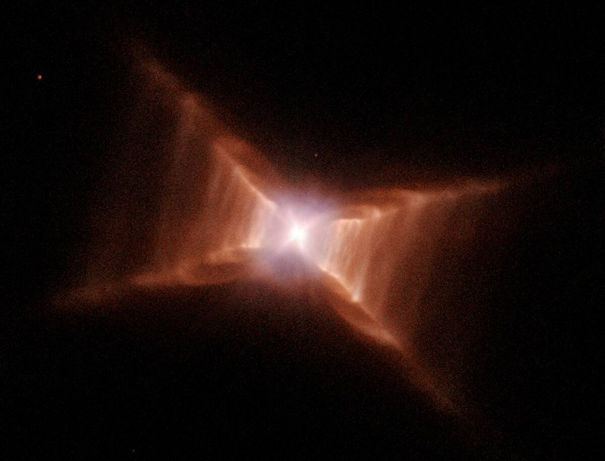 Hubble Captures Image Of Dying Star