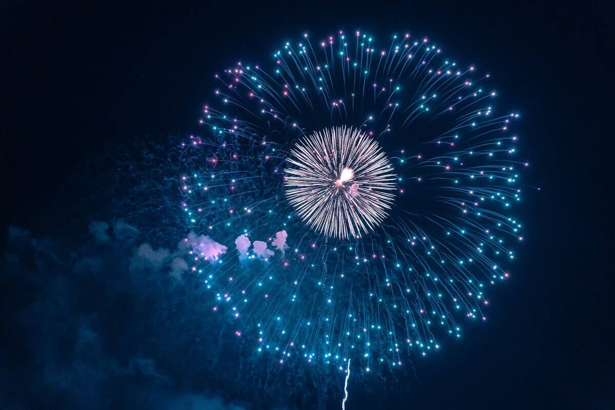 mos-design-b_4mgSdC25E-unsplash