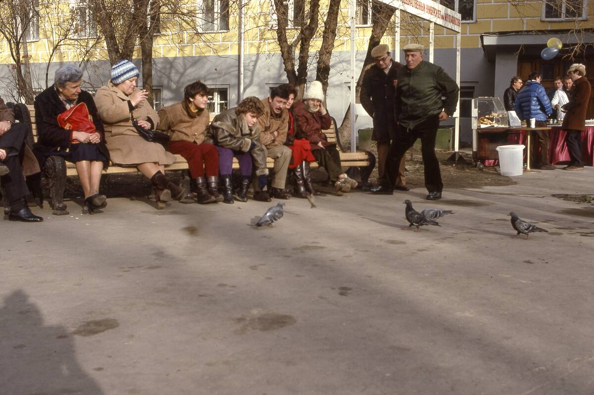 Russians Sit In Sunshine
