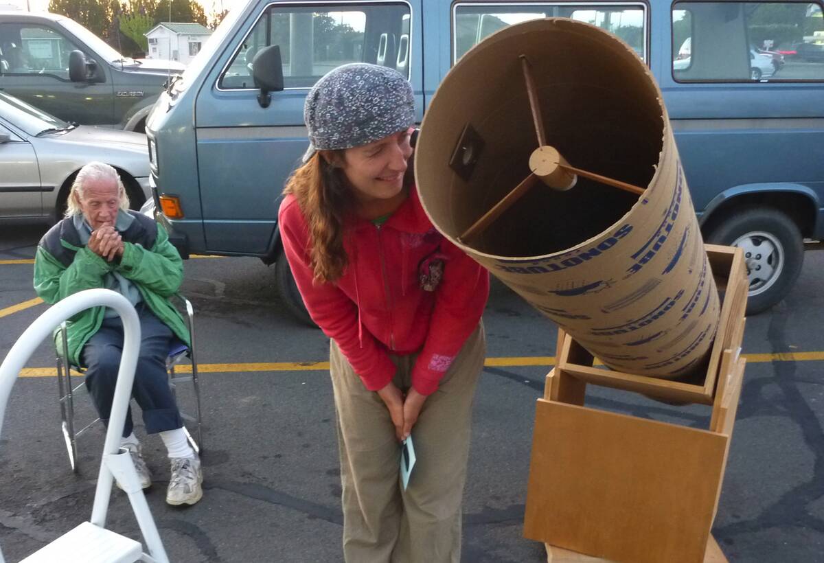 Sidewalk Astonomy With Dobson