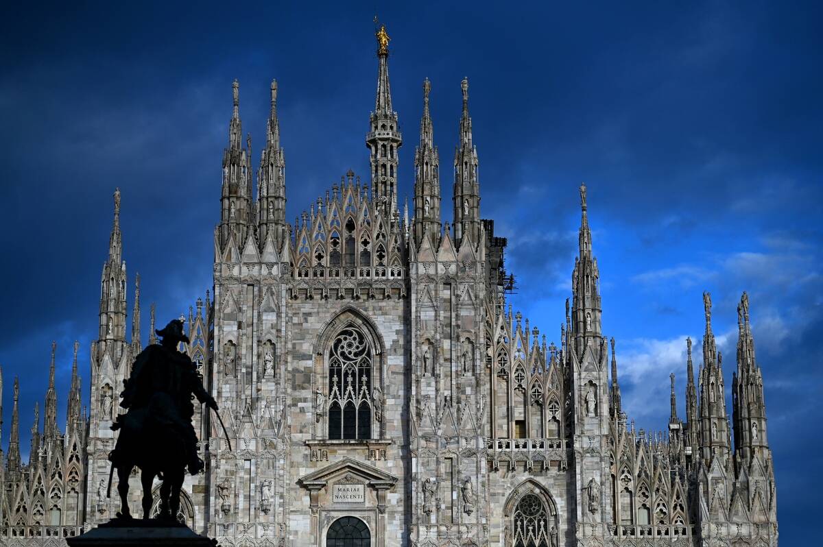 TOPSHOT-ITALY-RELIGION-ARCHITECTURE-TOURISM