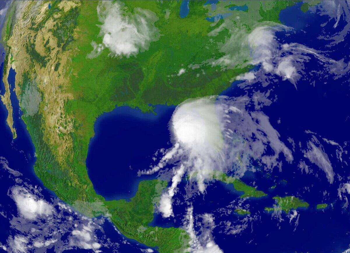 Tropical Storm Alberto Approaches Florida
