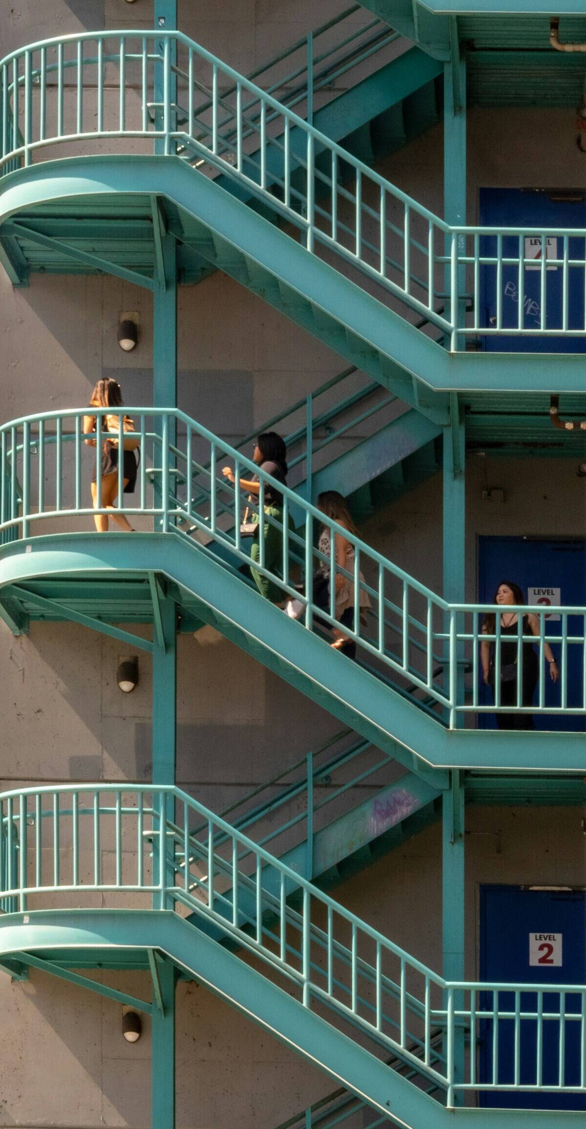 yousef-salhamoud-5Ptsr1iCYDk-unsplash