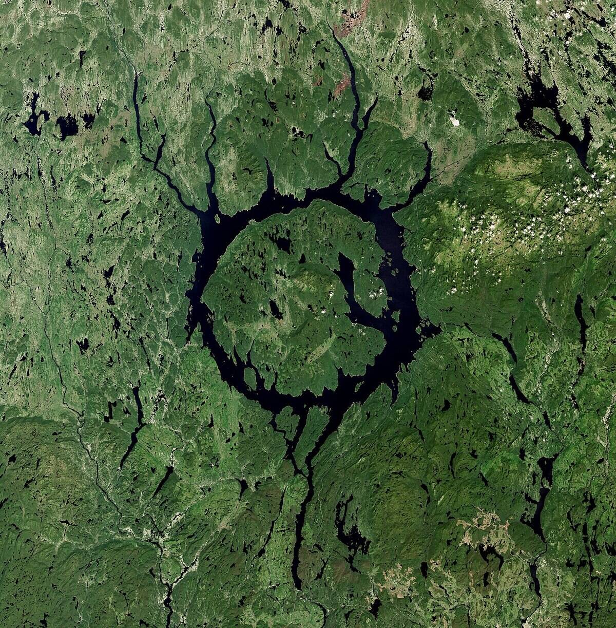 1280px-Manicouagan_Reservoir_by_Sentinel-2