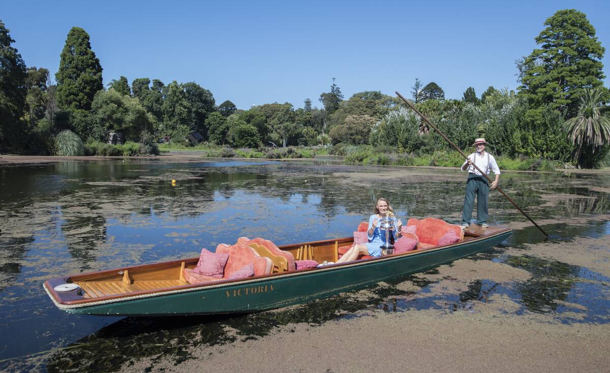 2018 Australian Open: Women's Trophy Media Opportunity
