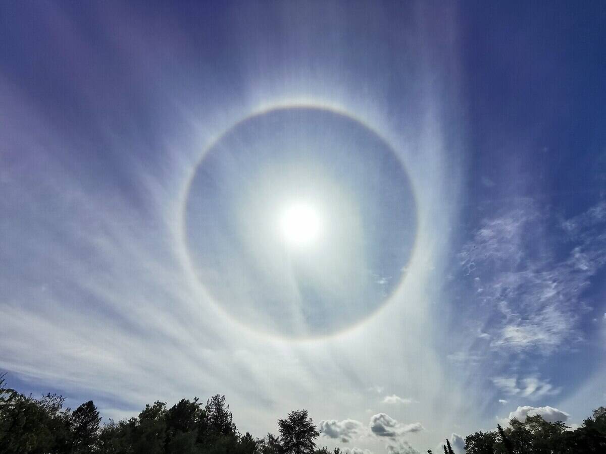 2048px-Halo-Großkrotzenburg-2020.09.06