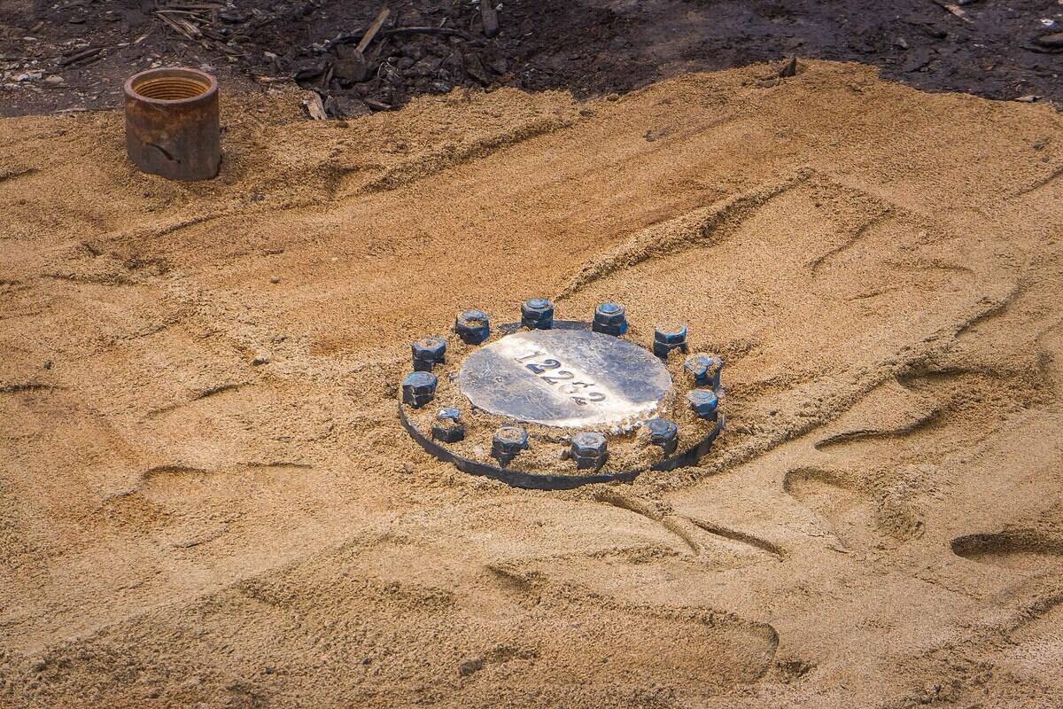 2048px-Kolskaya-sverhglubokaya-025