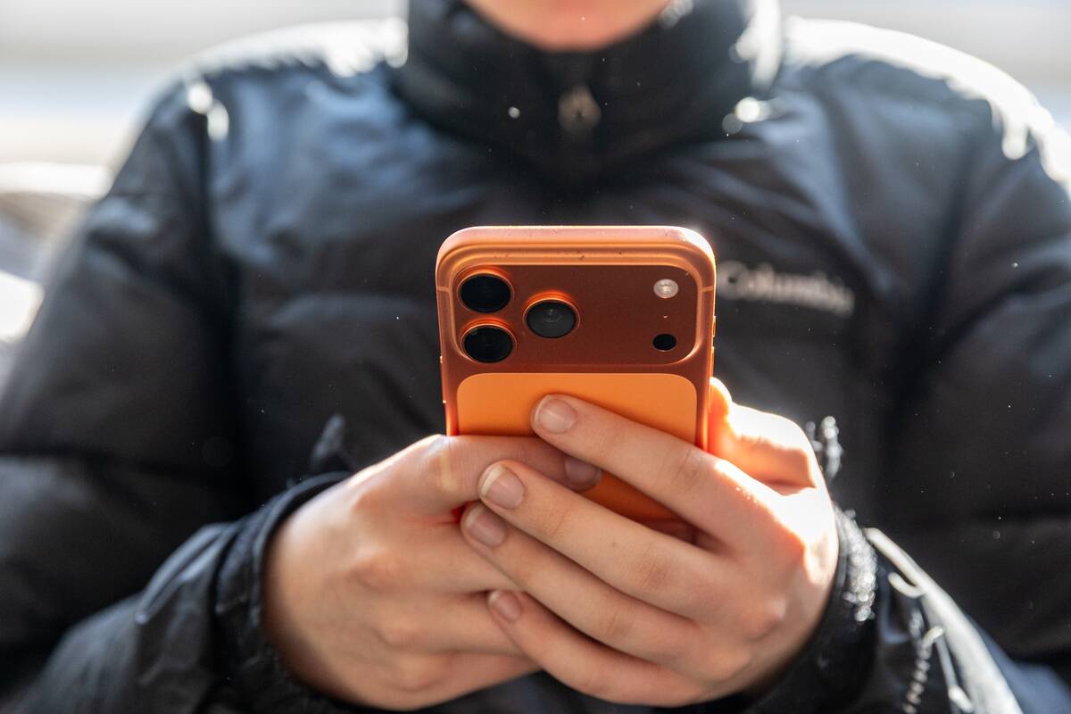 Australia Bans Social Media For Under 16s