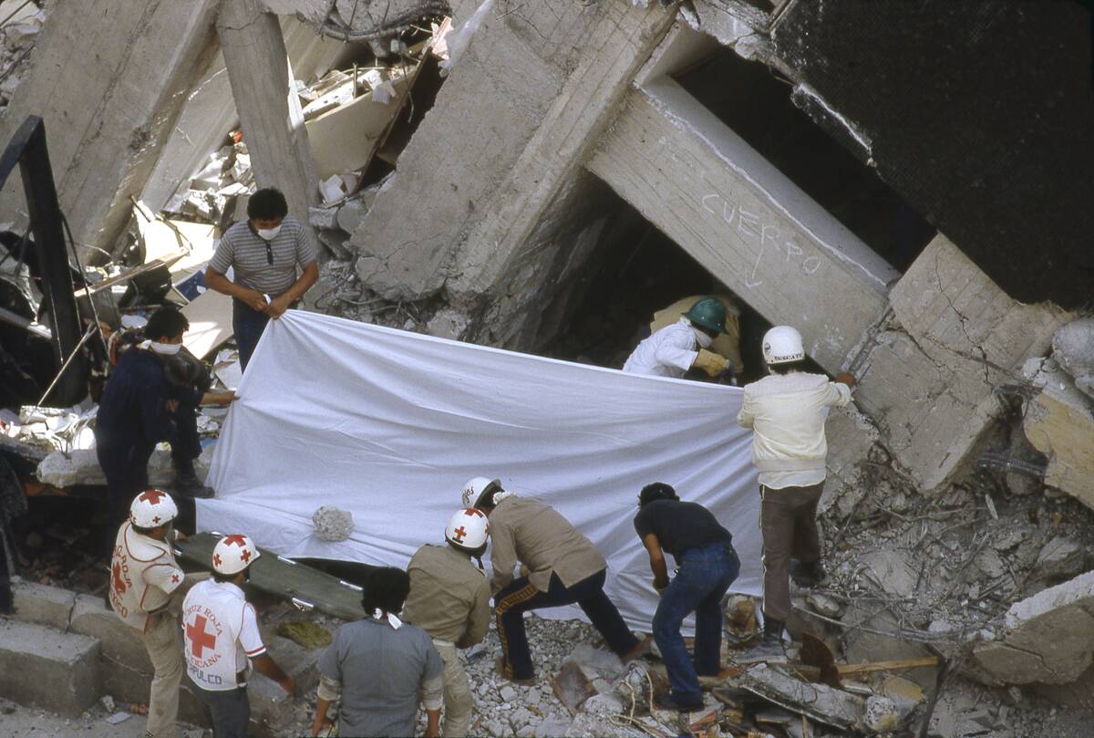 Damage from 8.0 eartquake that shook Mexico City on September 19th. 1985