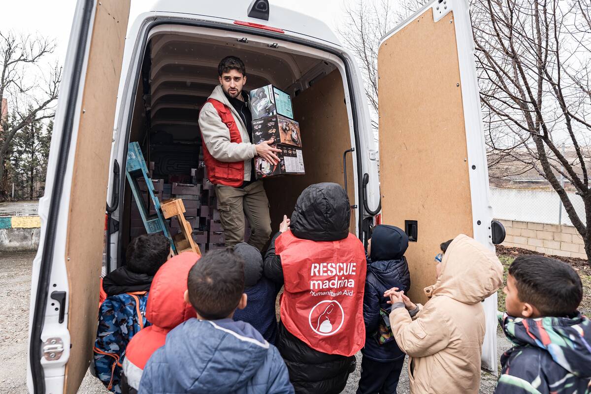 Fundacion Madrina Delivers Toys In Cañada Real