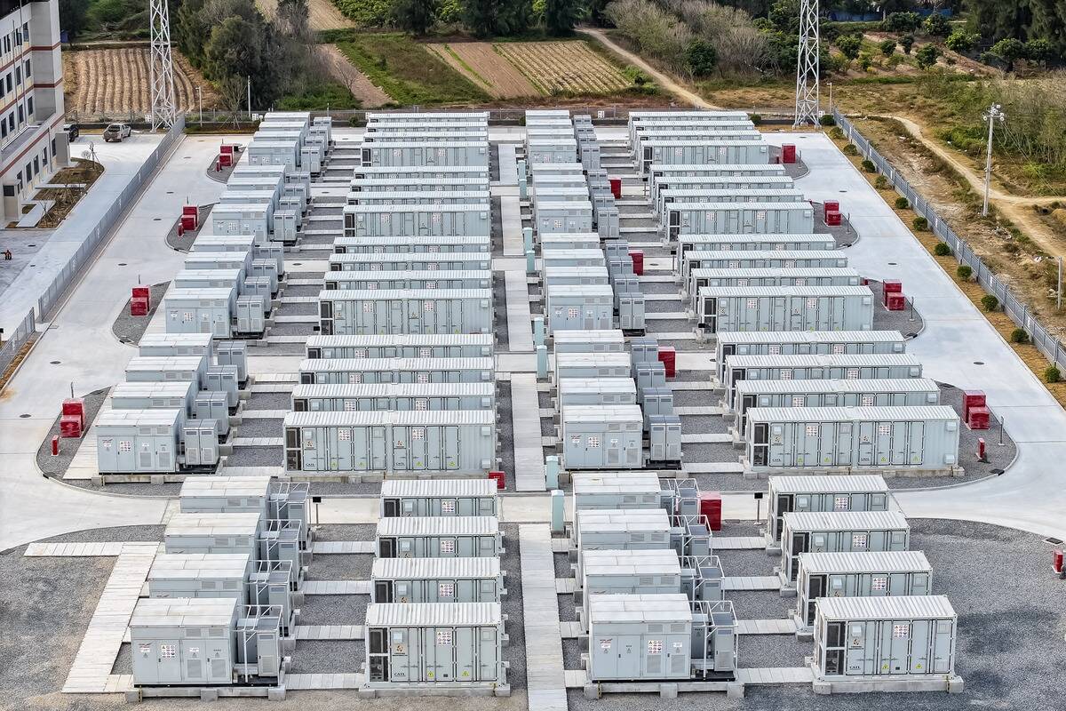 Large Centralized Shared Energy Storage Power Station