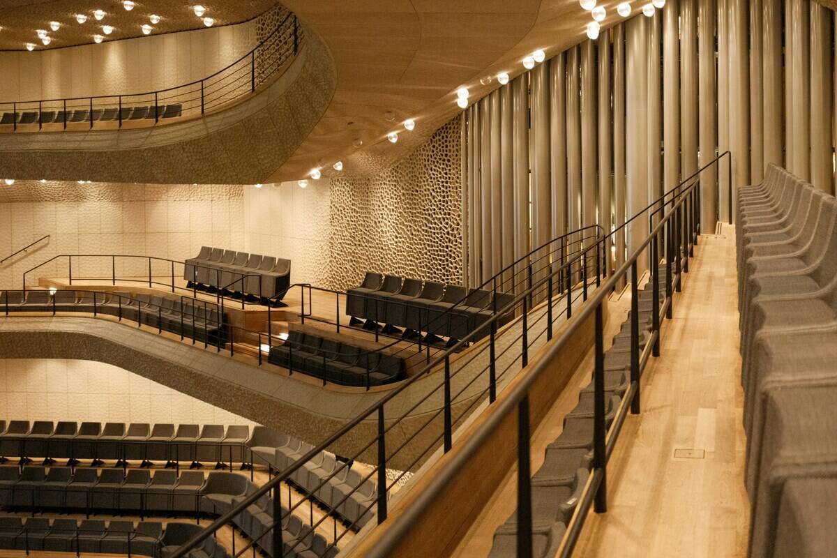 robert-katzki-p1dPoiktBZE-unsplash