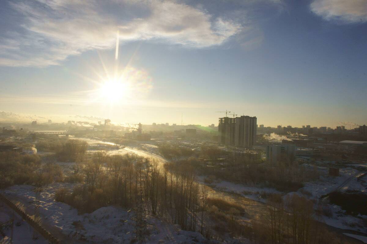Russland, Tscheljabinsk, Wolke nach dem Niedergang eines Meteoriten
