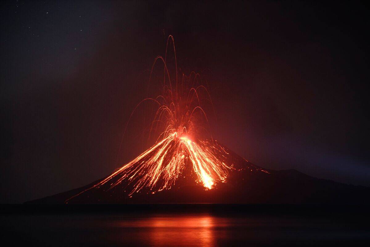 TOPSHOT-INDONESIA-VOLCANO