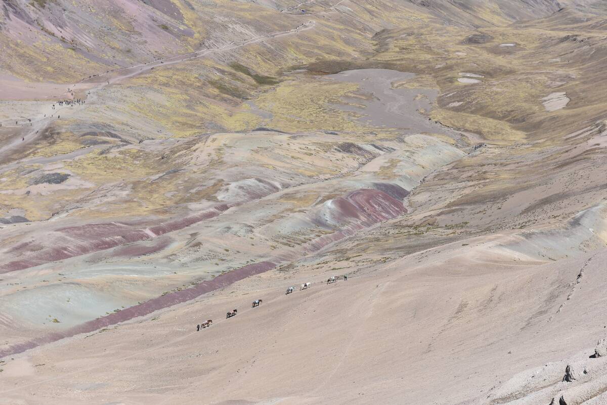 Tourism Helps Peruvian Mountain Villagers
