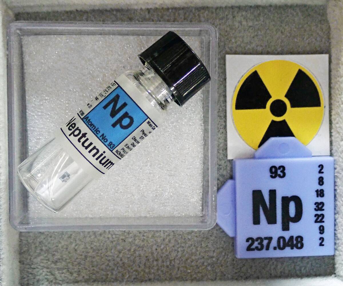 Neptunium_(Element_ 93)_1