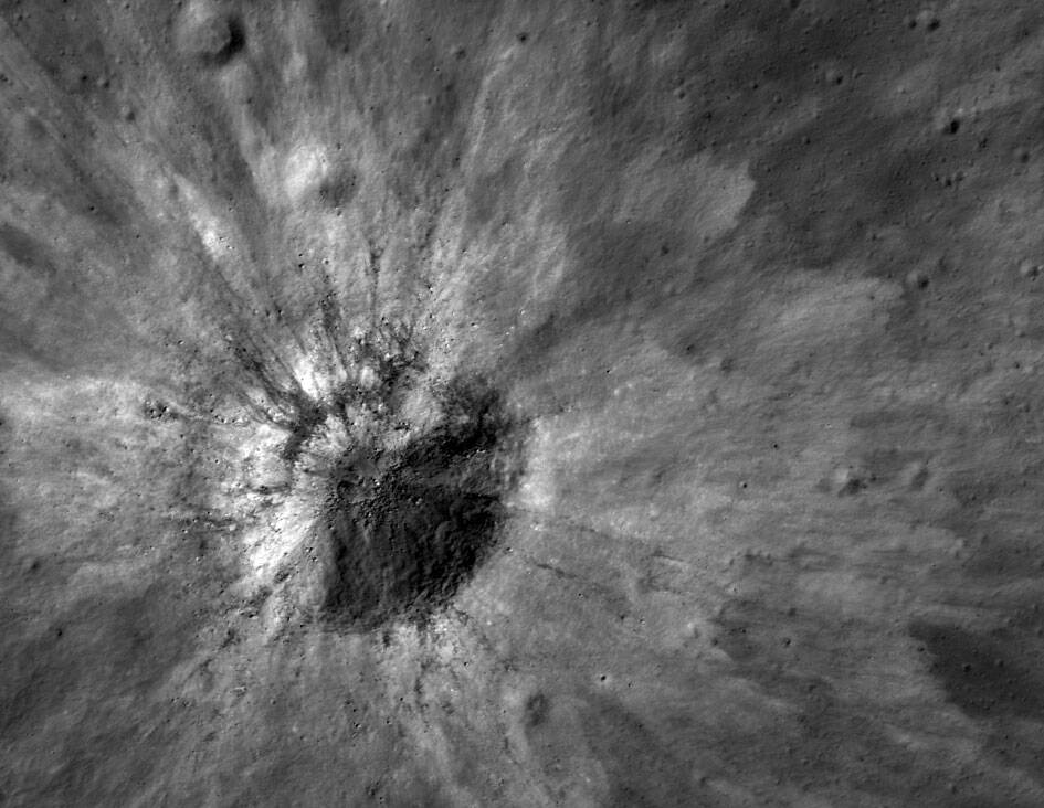 Recent_Impact_Crater_on_the_Lunar_Surface_Showing_Crater_Illusion