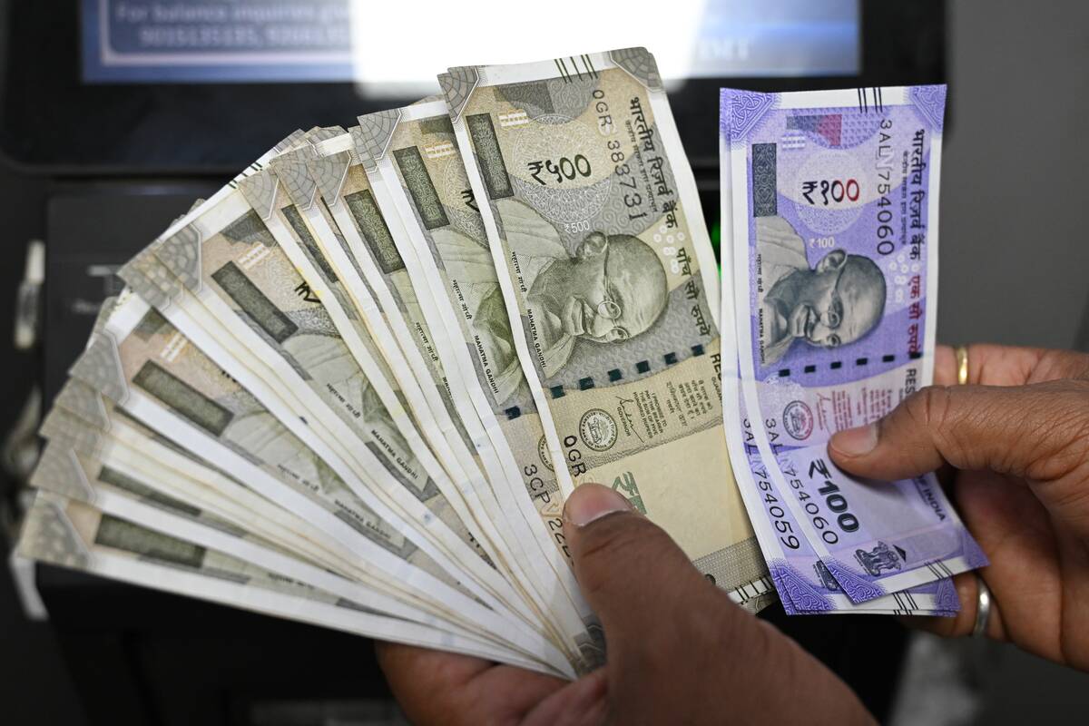 Rupee Set to Extend Slump to Record Lows on India Rate-Cut Bets