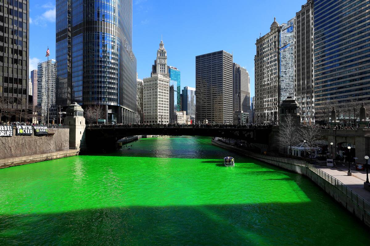 The Chicago River Goes Green For St. Patrick's Day 2019