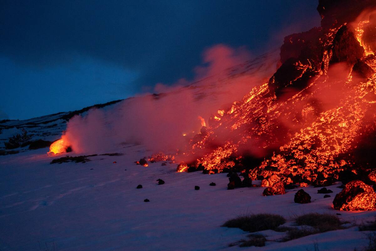 ITALY-VOLCANO-ETNA-ERUPTION