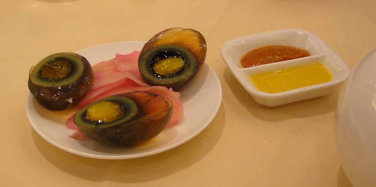 Century_egg_by_Kent_Wang