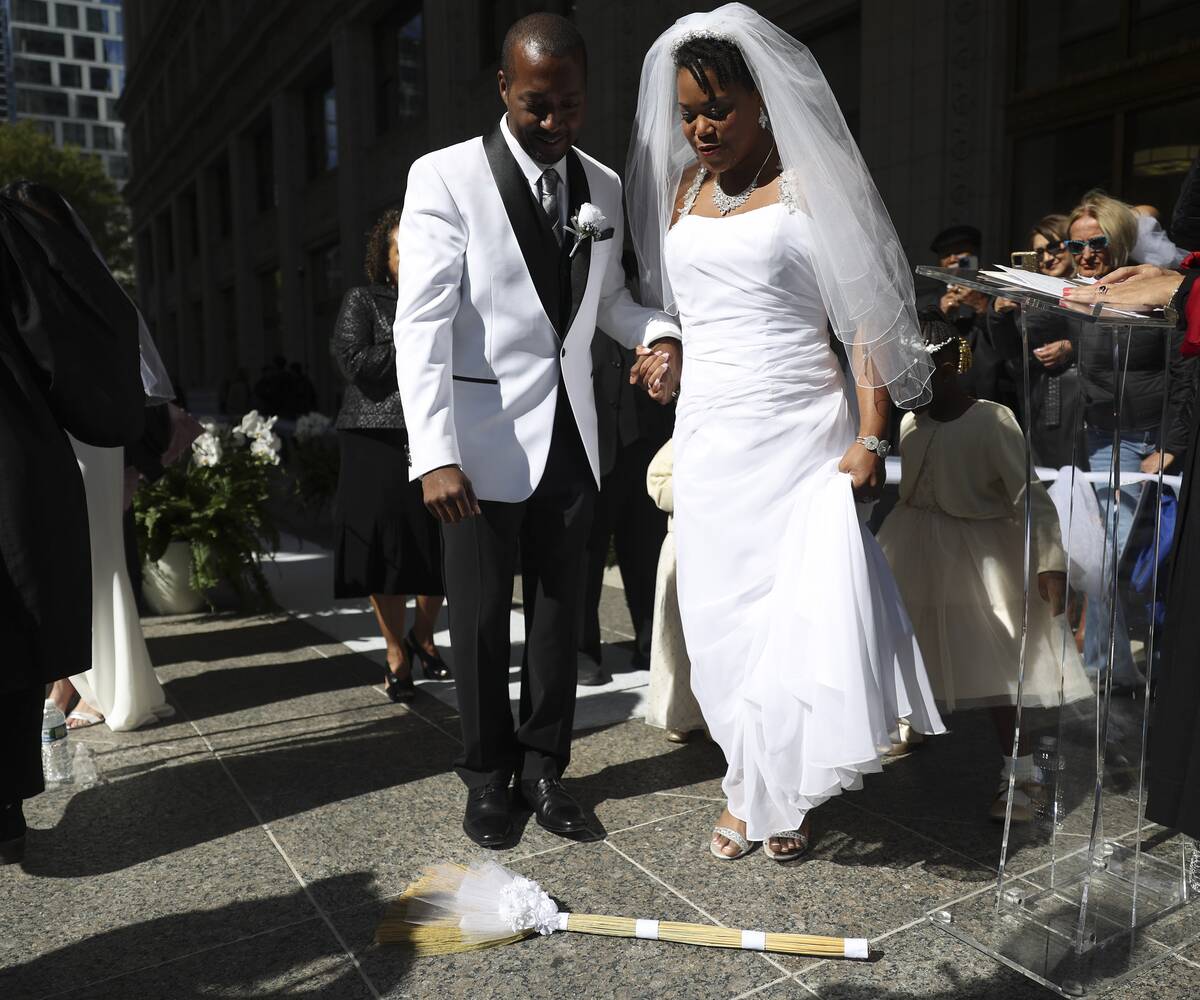 LIFE-CHICAGO-SPEED-WEDDINGS-1-TB