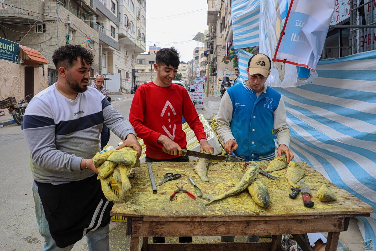 MIDEAST-GAZA CITY-SALTED FISH