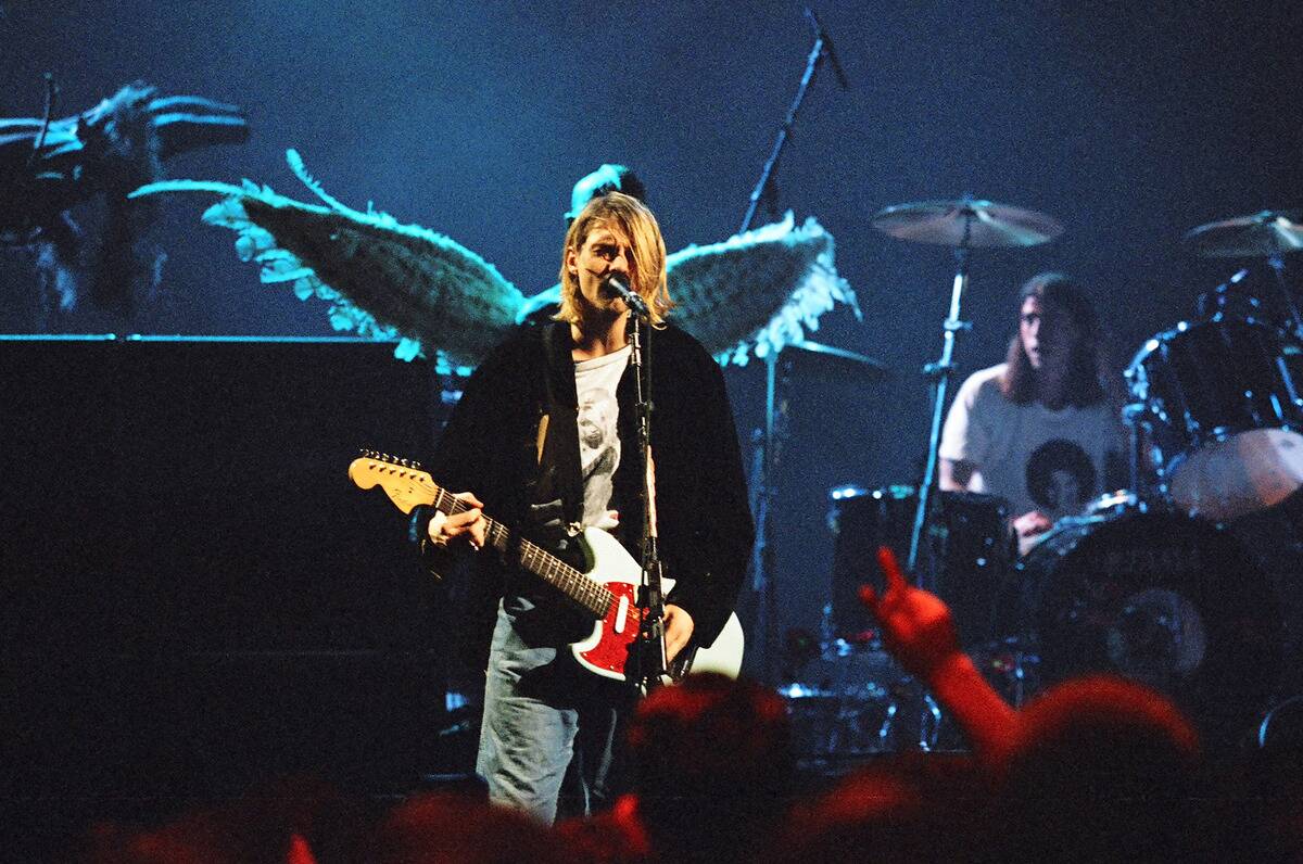 MTV Live and Loud: Nirvana Performs Live - December 1993