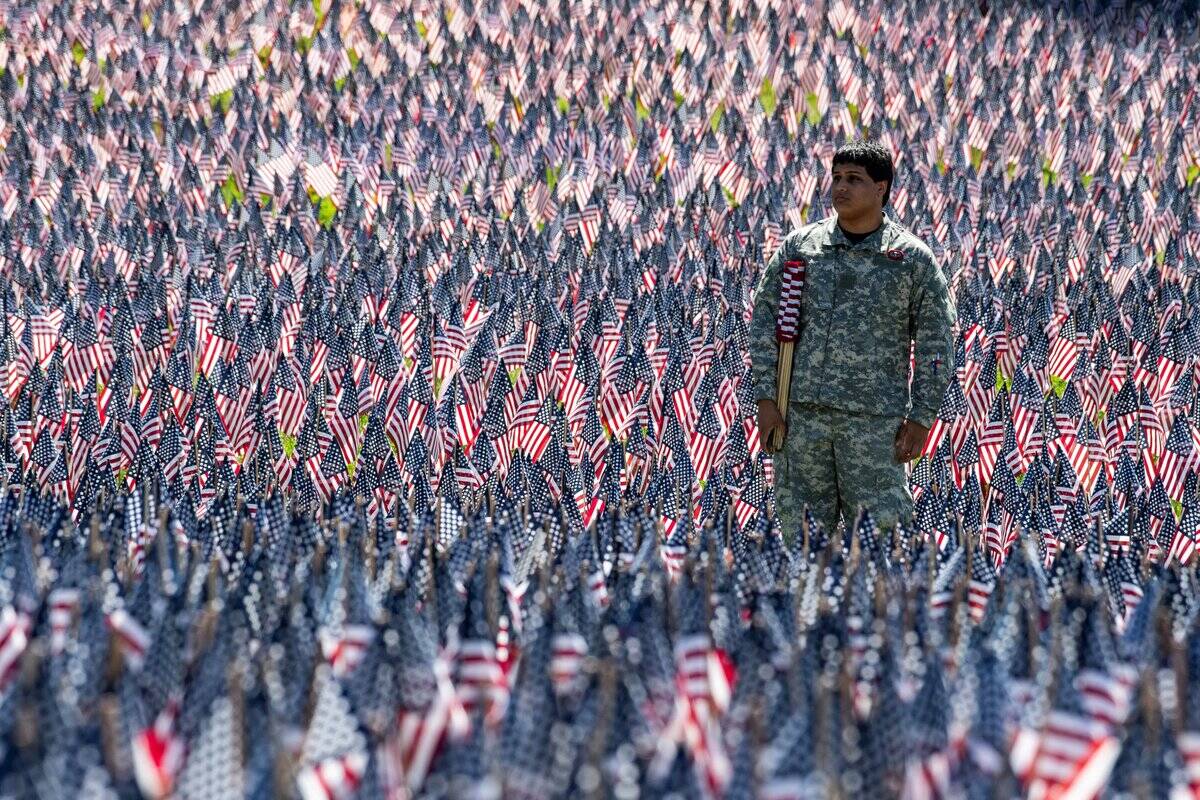 TOPSHOT-US-MEMORIAL DAY-FLAGS