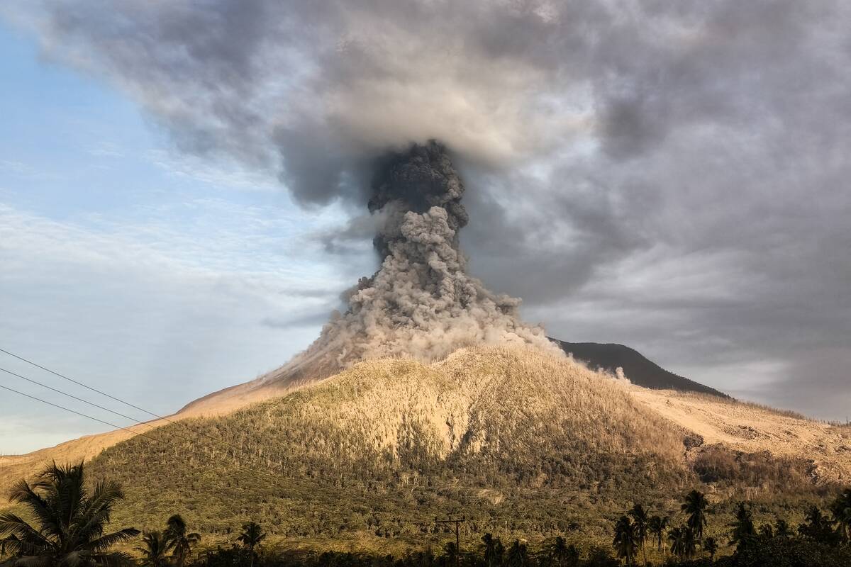 TOPSHOT-INDONESIA-VOLCANO
